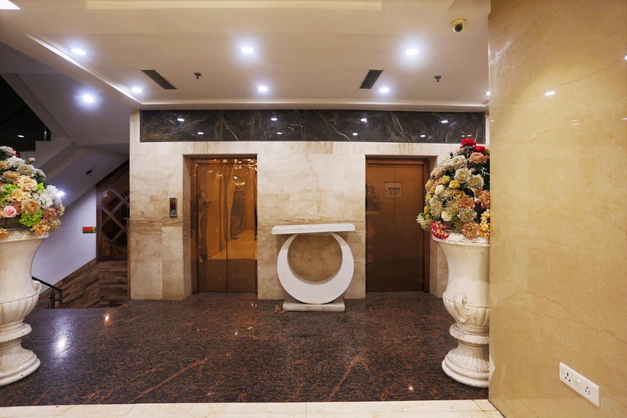 Capital O Green Palms Near Jhilmil Metro Station Hotel New Delhi Ngoại thất bức ảnh