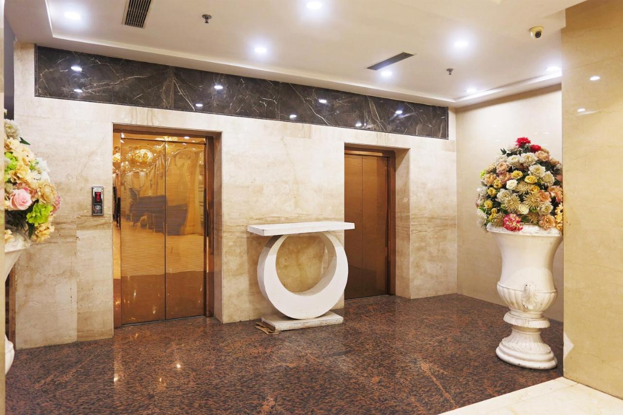 Capital O Green Palms Near Jhilmil Metro Station Hotel New Delhi Ngoại thất bức ảnh