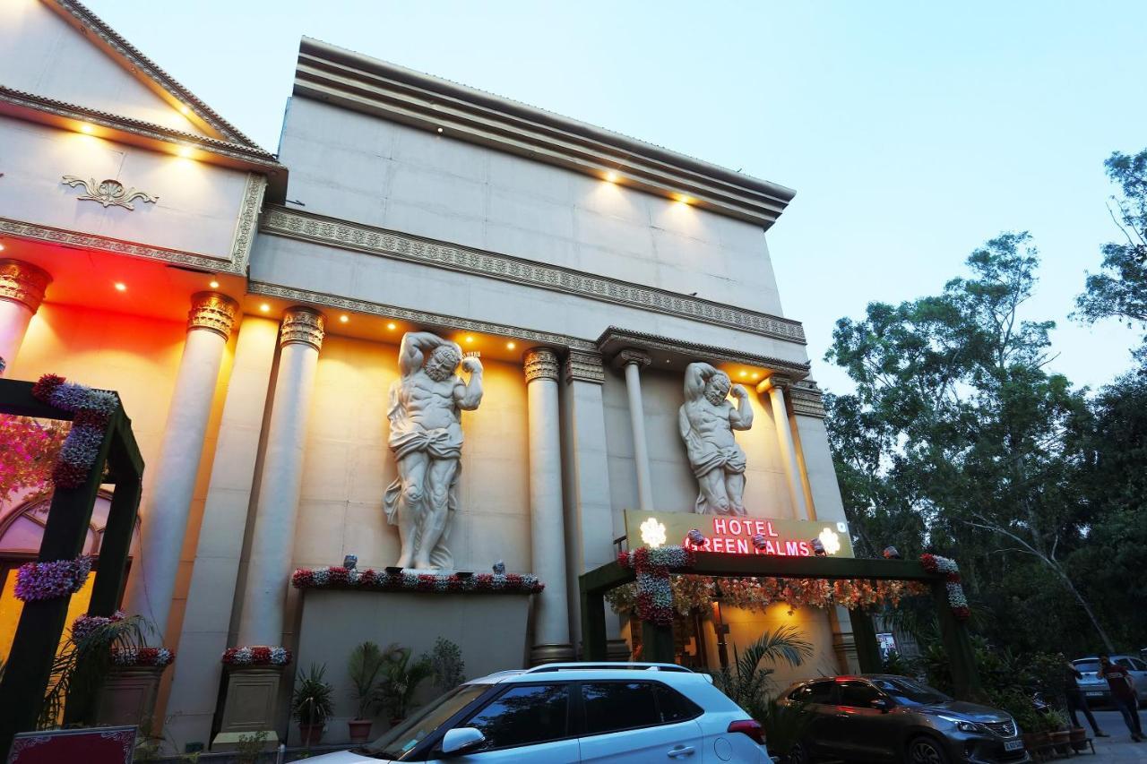 Capital O Green Palms Near Jhilmil Metro Station Hotel New Delhi Ngoại thất bức ảnh